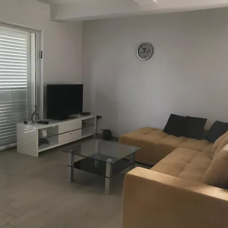 Ema Apartament