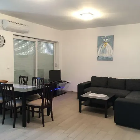 Ema Apartament