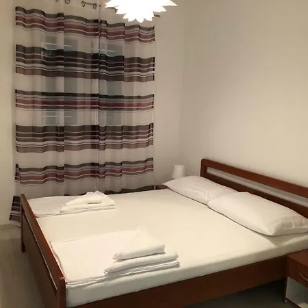 Ema Apartament *